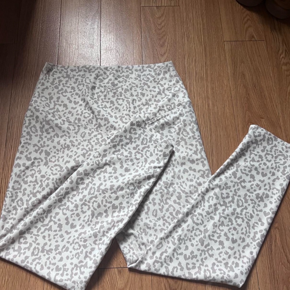 Evolution and Creation Gray Animal Print Leggings